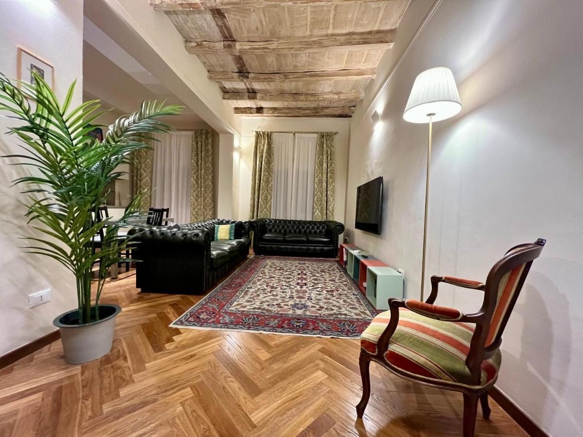 Lovely 1 Bedroom Apartment Nearby Piazza Maggiore โบโลญญา ภายนอก รูปภาพ